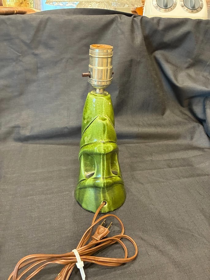 Vintage MCM Ceramic Green Abstract Dresser Lamp. 11