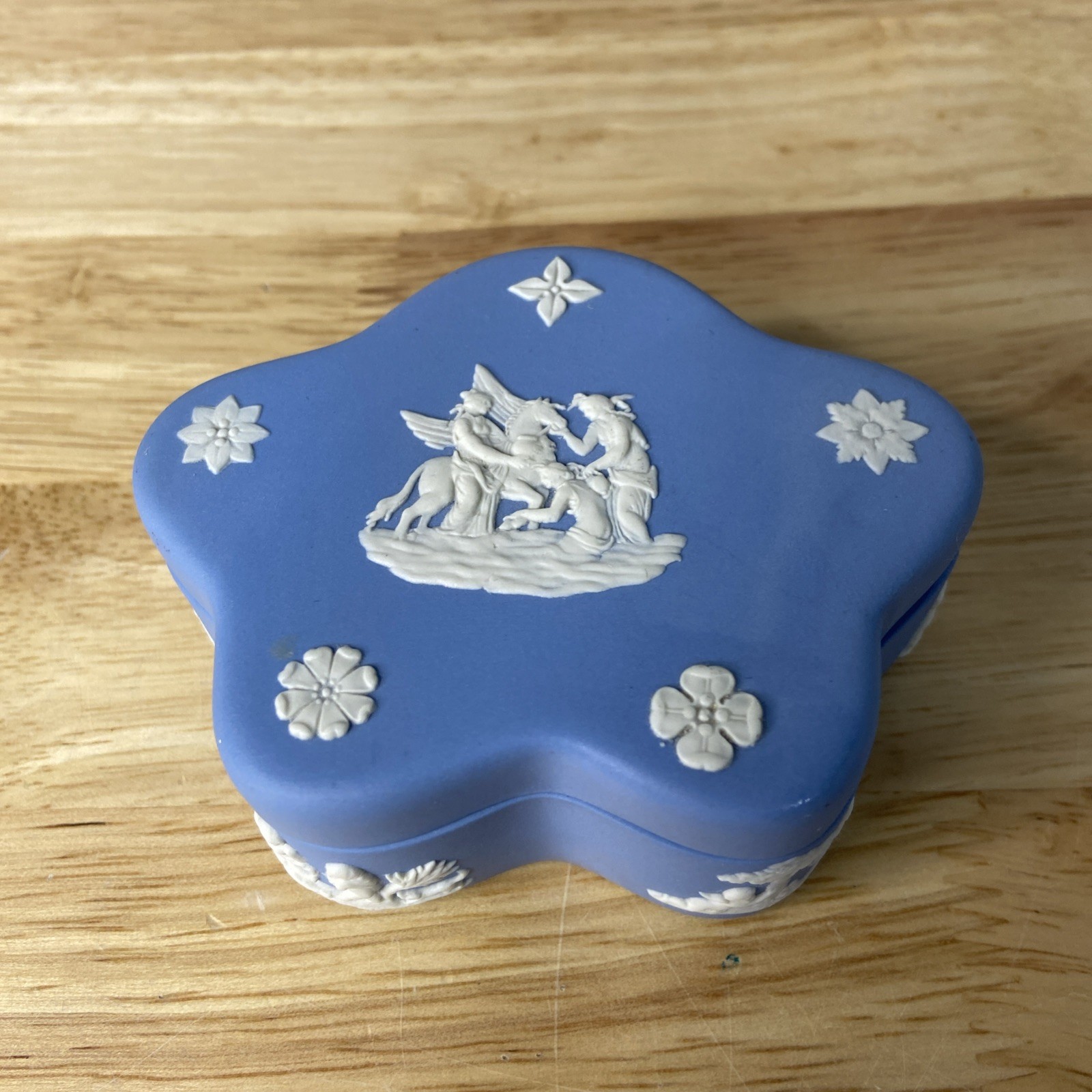 Wedgwood Made in England Jasperware Trinket Dish Lid Blue Star Shaped  Pegasus