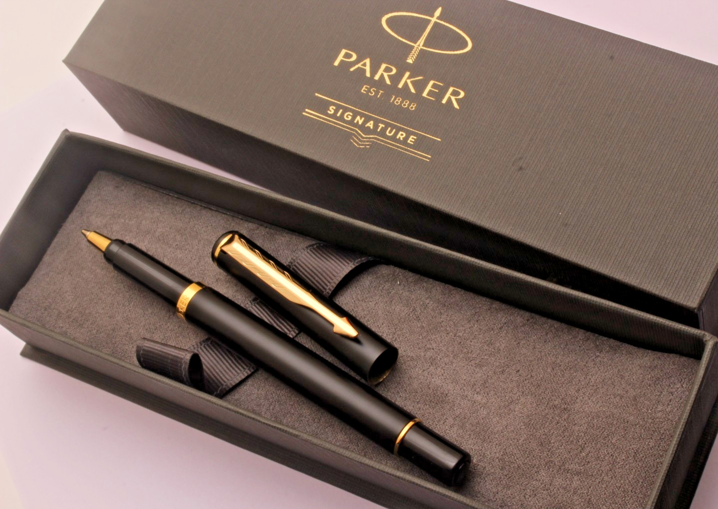 PARKER RIALTO BALLPOINT  PEN NEW WITH BOX