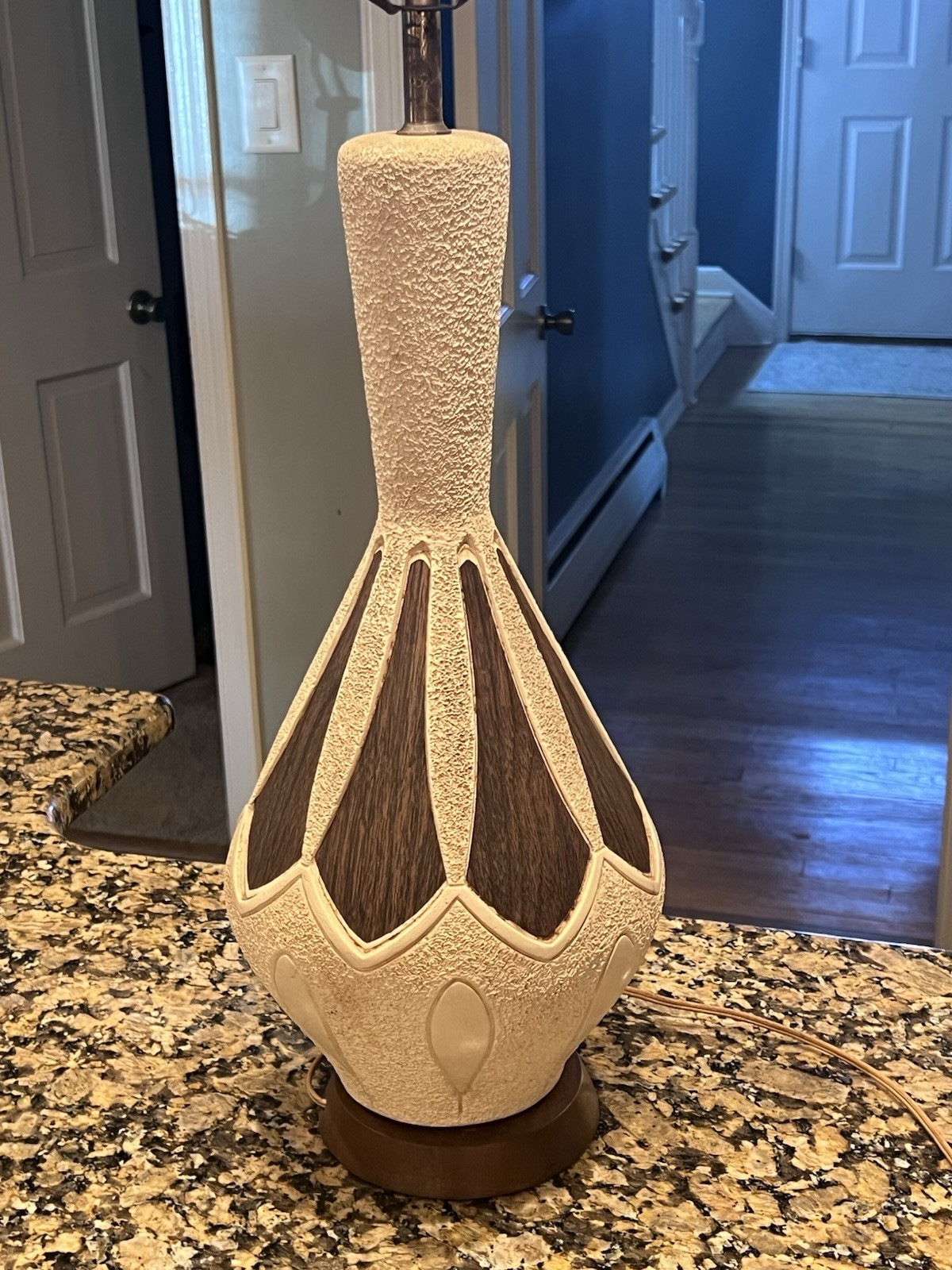 Vintage Textured MCM Genie Atomic Table Lamp - Wood Inlay