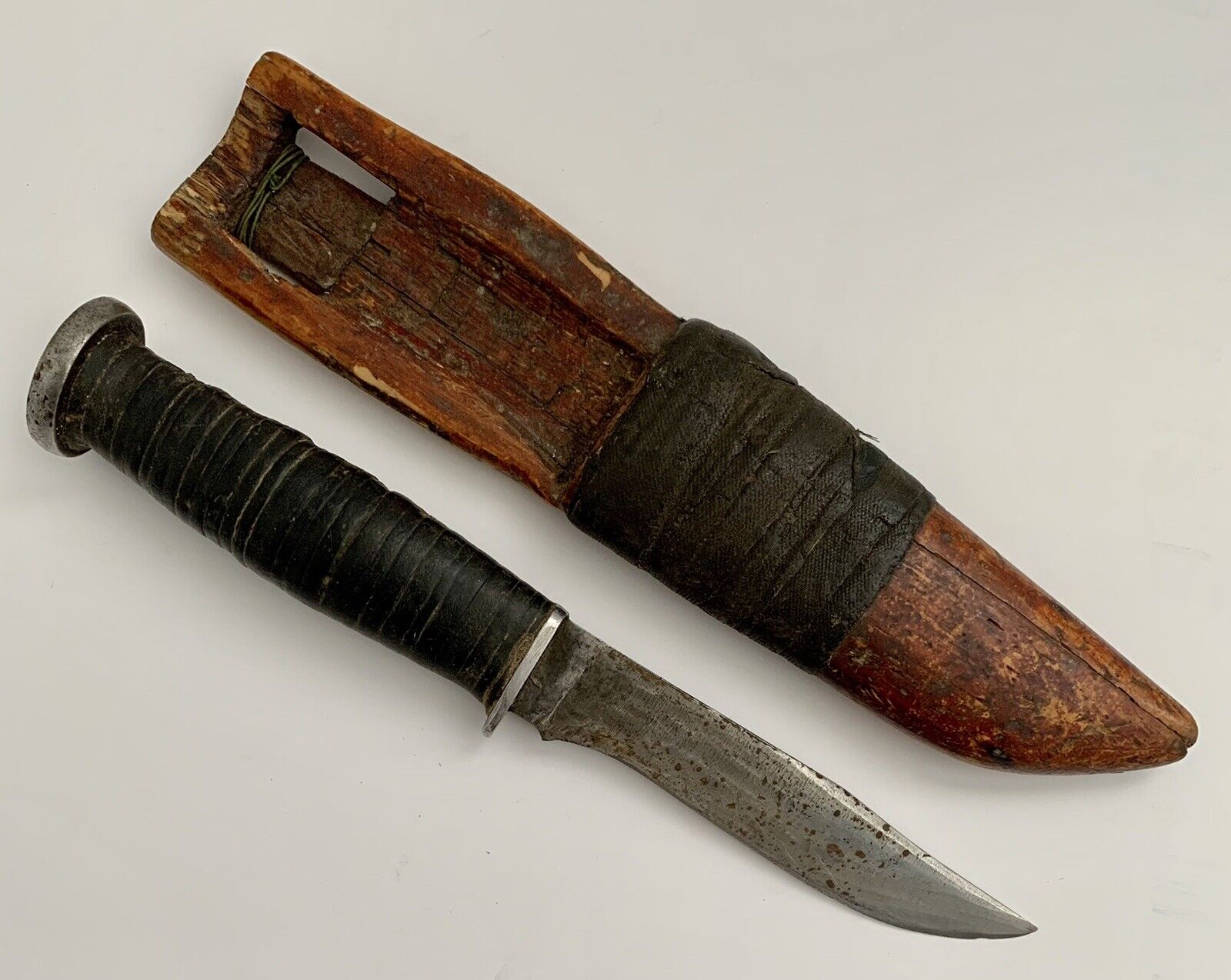 Vintage KA-BAR Olean, NY Hunting Knife W/Handcarved Wood Sheath 5” Blade