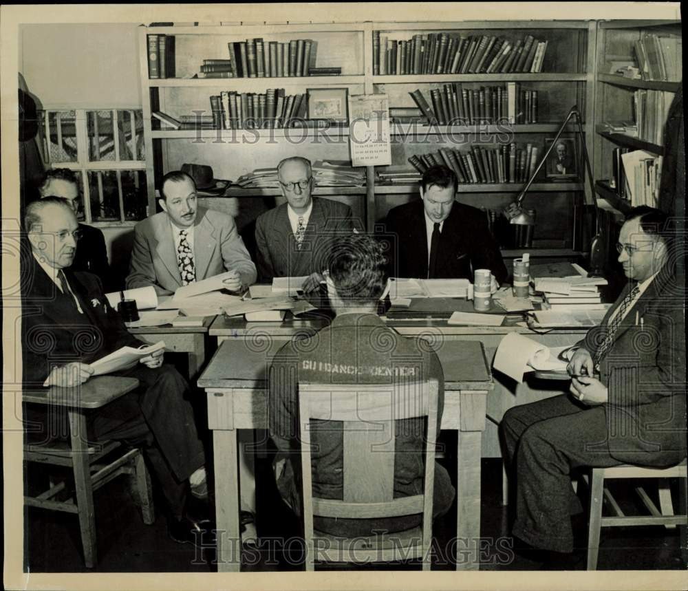 Press Photo Classification Session for Prison Inmate After Guidance Center Stay