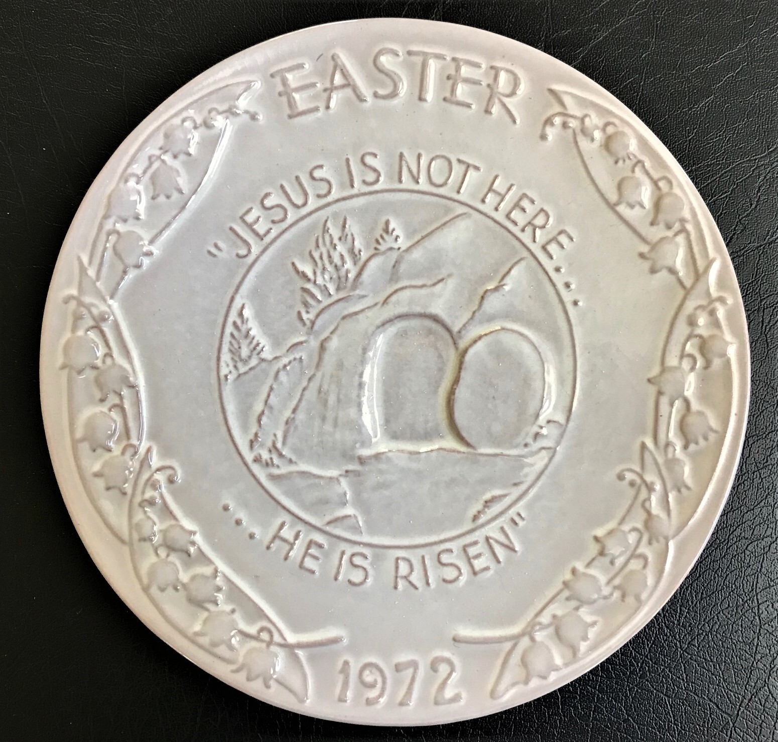\'He is Risen Frankoma Pottery Easter 1972 Signed and Dated \'He is Risen Frankoma Pottery Easter 1972 Signed and Dated