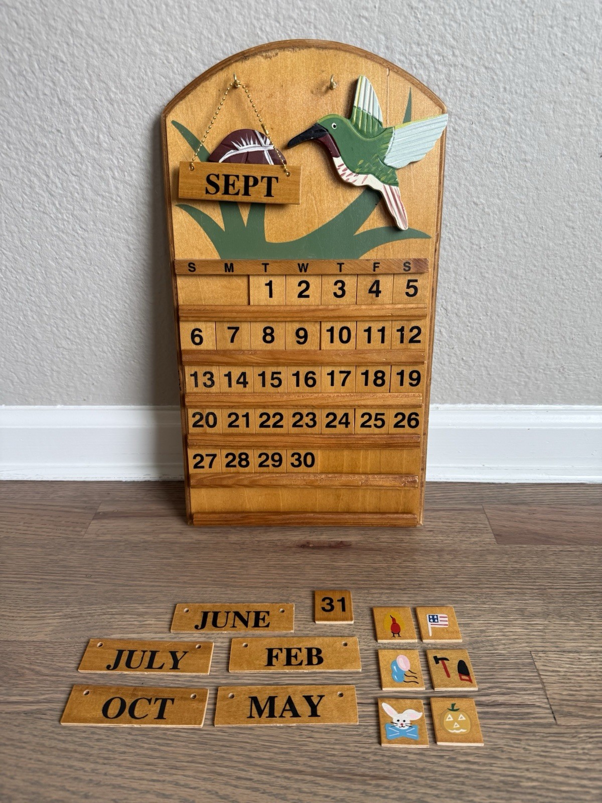 Vintage Wooden Wall Hanging Perpetual Calendar Tiles Hummingbird Flowers Vintage Wooden Wall Hanging Perpetual Calendar Tiles Hummingbird Flowers