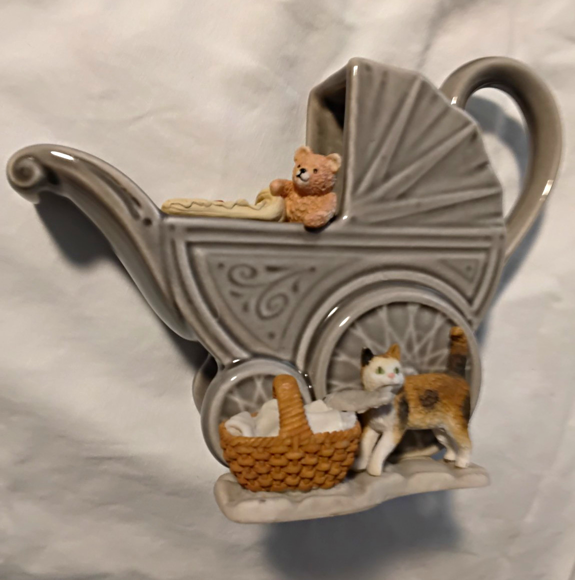 Park Rose Heddington Ceramic Baby Carriage Figurine Teddy Bear Cat Gray