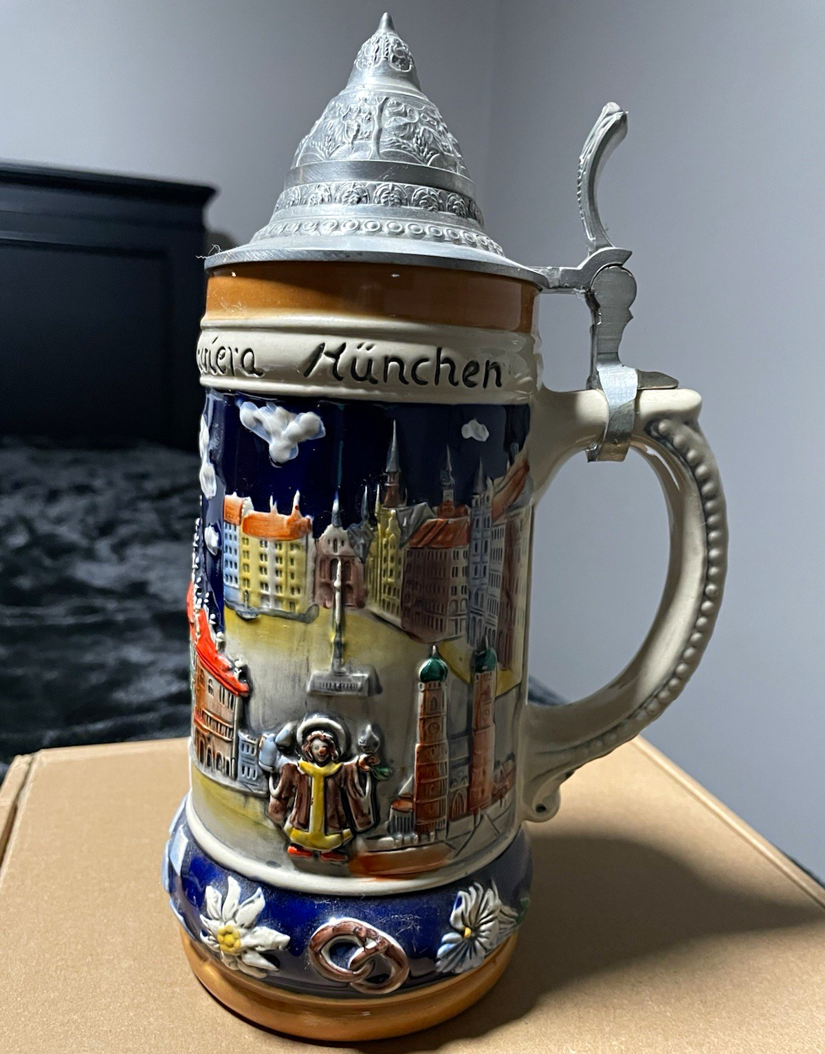 Anheuser-Busch Munich Lidded Stein Great Cities of Germany Made in Germany