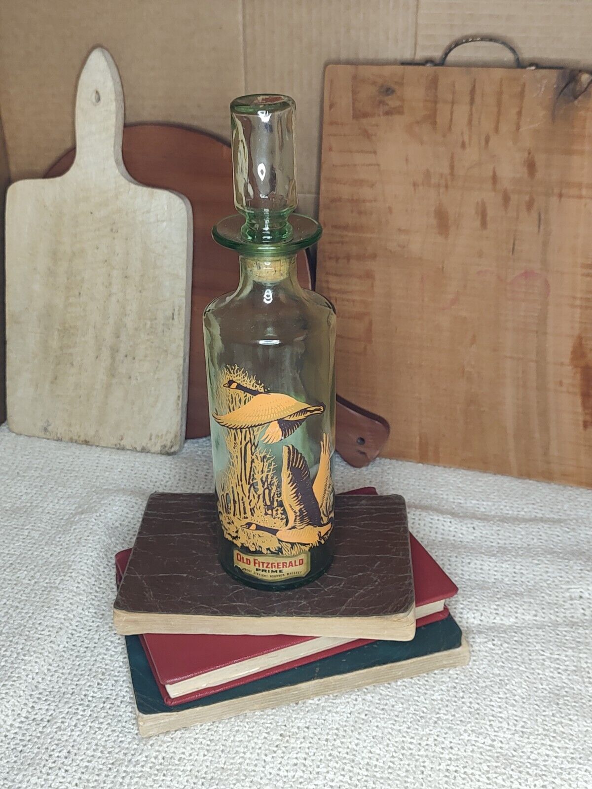 Vintage Green Glass Canadian geese Decanter. Lodge, cabin, man cave, hunting