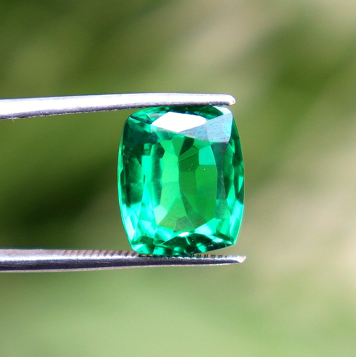 Natural Tsavorite Garnet Green Cushion Cut CERTIFIED Loose Gemstone 10.30 Ct Natural Tsavorite Garnet Green Cushion Cut CERTIFIED Loose Gemstone 10.30 Ct