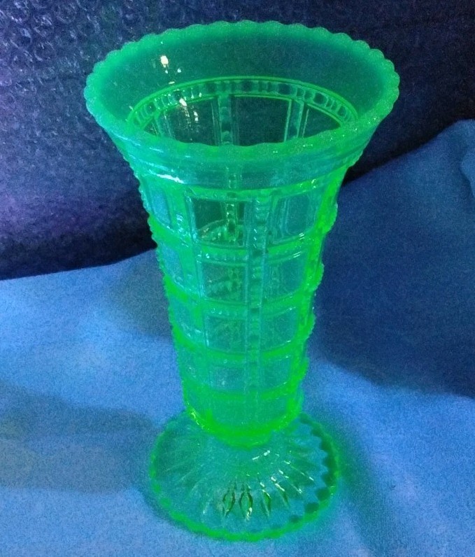 Antique Jefferson Glass Co Block Pattern Vase Green Opalescent Uranium EAPG 6.5\