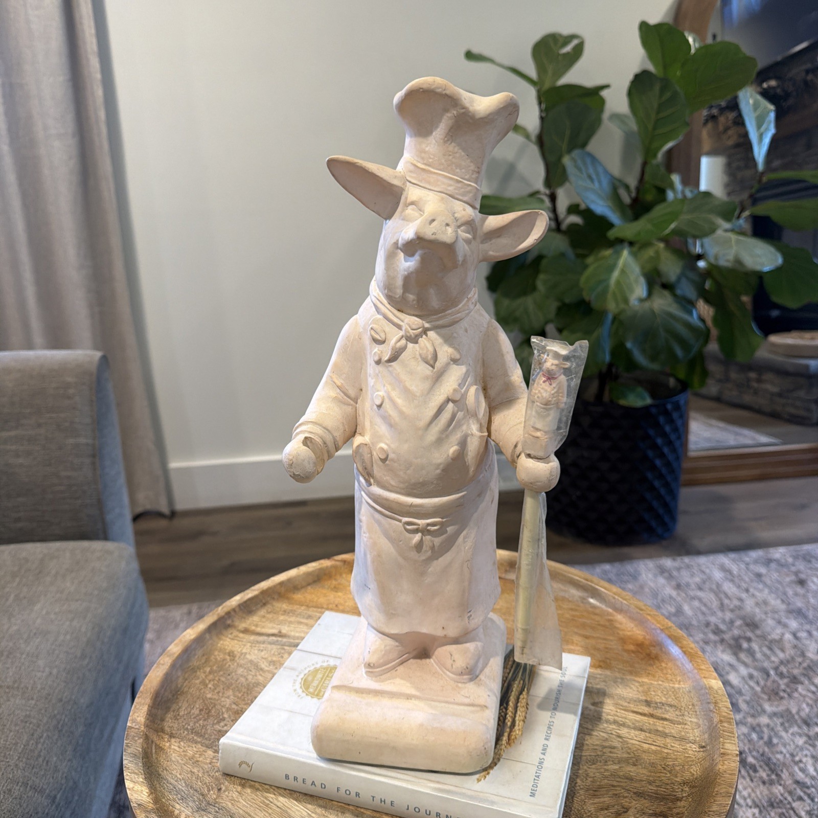 Vintage 1997 Fleur De Lis Chef Pig With Pen 