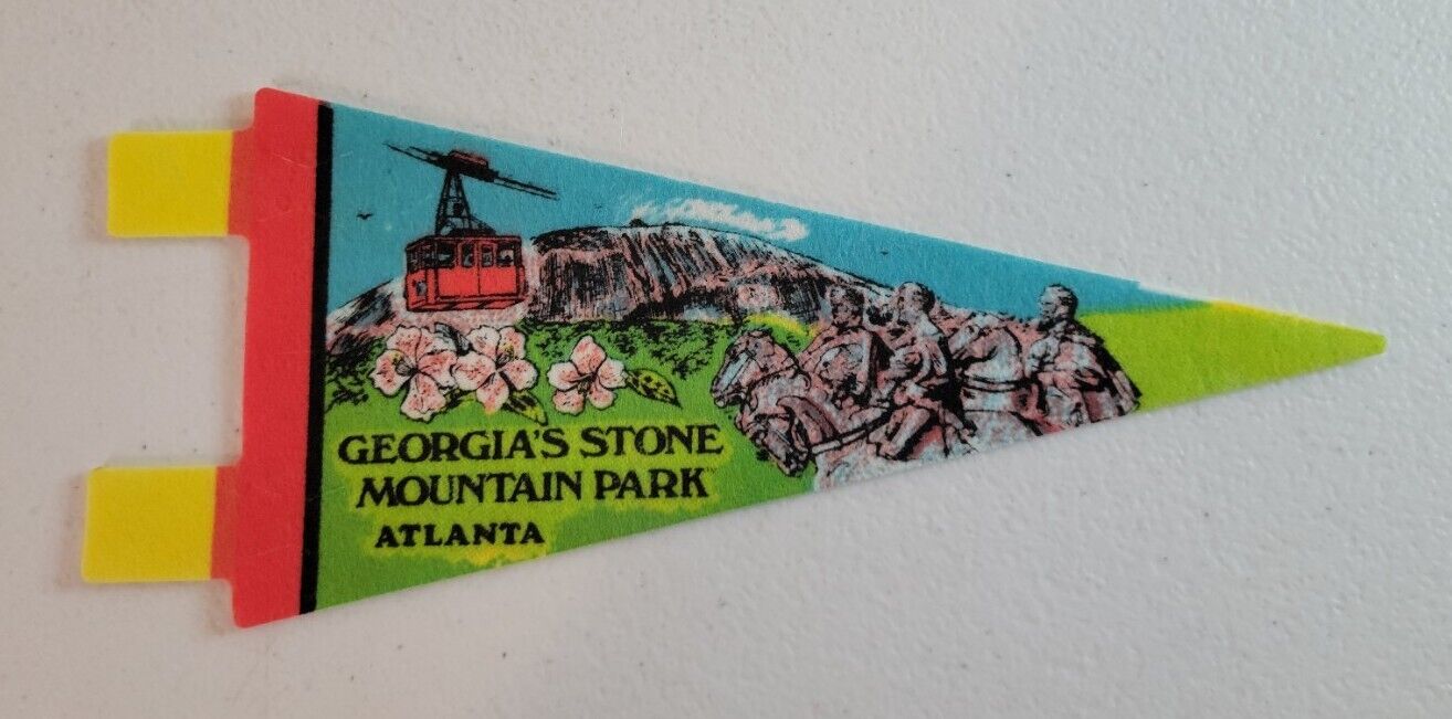 Vintage Georgia\'s Stone Mountain Georgia Confederate Memorial Park Pennant Felt