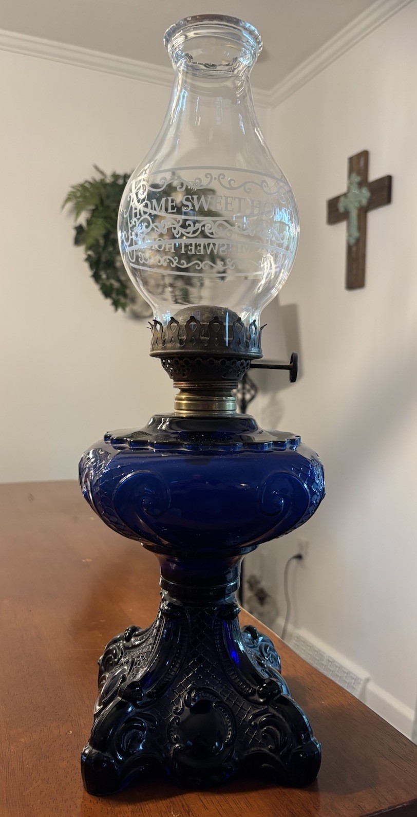 😍 Ca. 1890s Antique EAPG Cobalt Blue Princess Feather Kerosene oil Squat lamp🔥