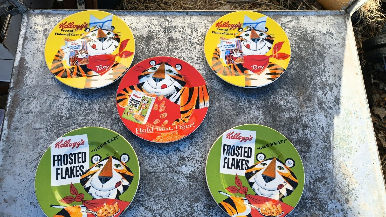 Kellogg\'s Tony The Tiger Frosted Flakes 5 8.5\