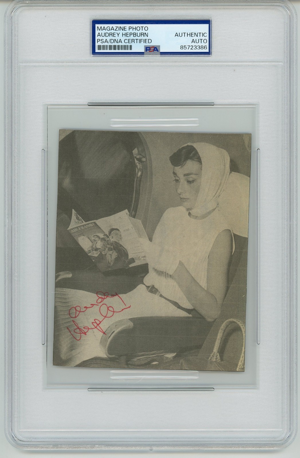 Audrey Hepburn ~ Signed Autographed Vintage Magazine Photograph ~ PSA DNA