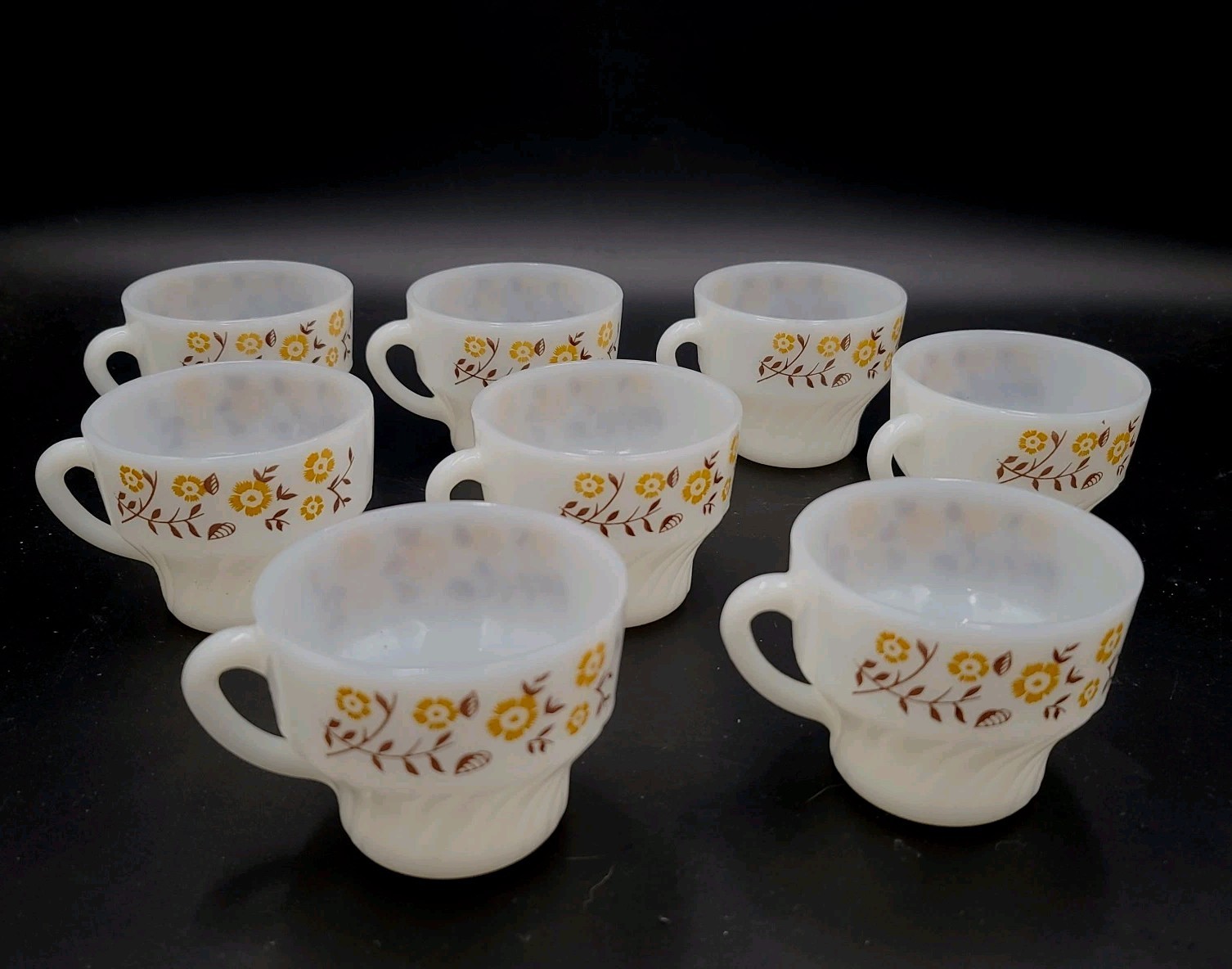 Mcm 8 VINTAGE Coffee Cups Set TERMOCRISA YELLOW DAISY\'S Milk Glass MEXICO 