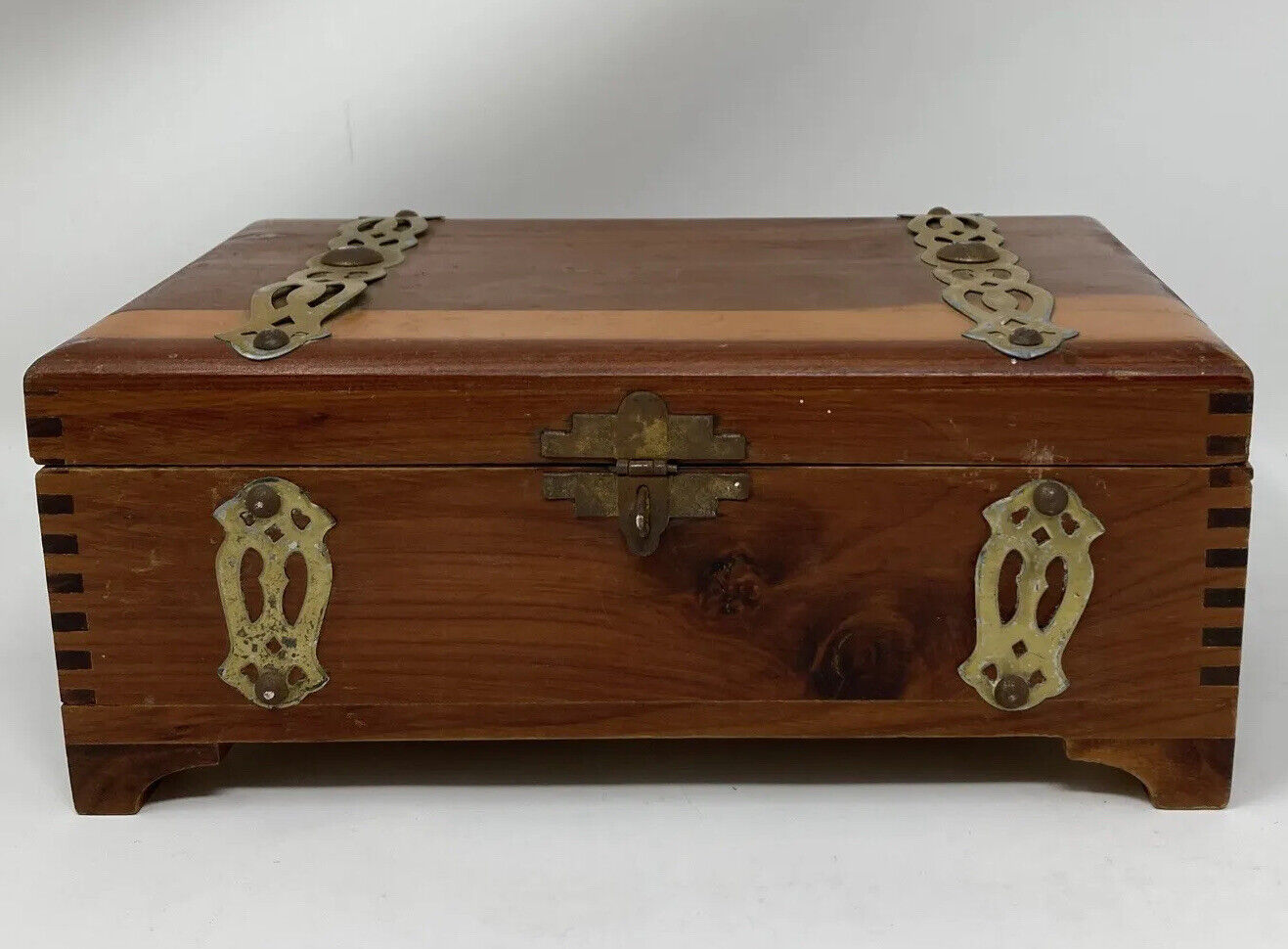 Vintage Handmade Cedar Wood Trinket Jewelry Box Hinged Lid & Brass Straps
