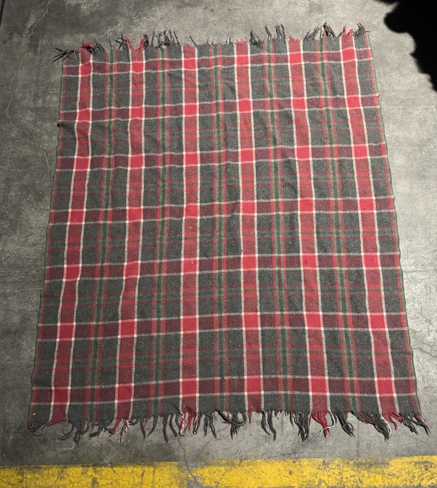 1950s Colonial Woolen Mills Wool Red Gray Plaid Fringe Blanket 49X57