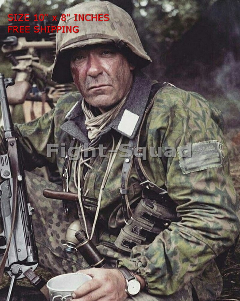 WW2 8x10 Photo German Soldier with full gear O2713