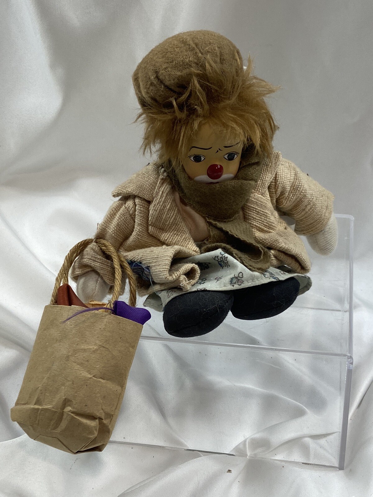 Artisan Way #401 Clown Carrying a Bag Shelf sitter