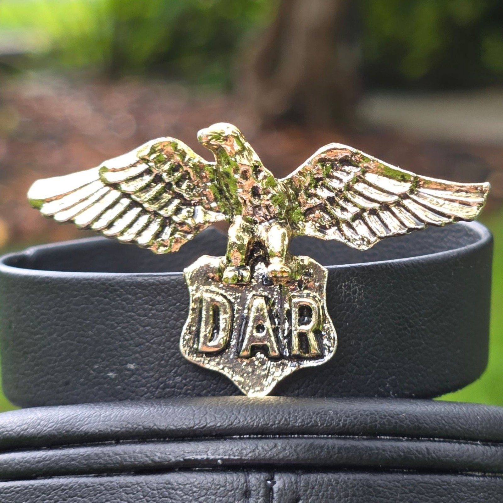 Daughters of the American Revolution DAR Gold Tone Eagle Pin Brooch Vintage HTF