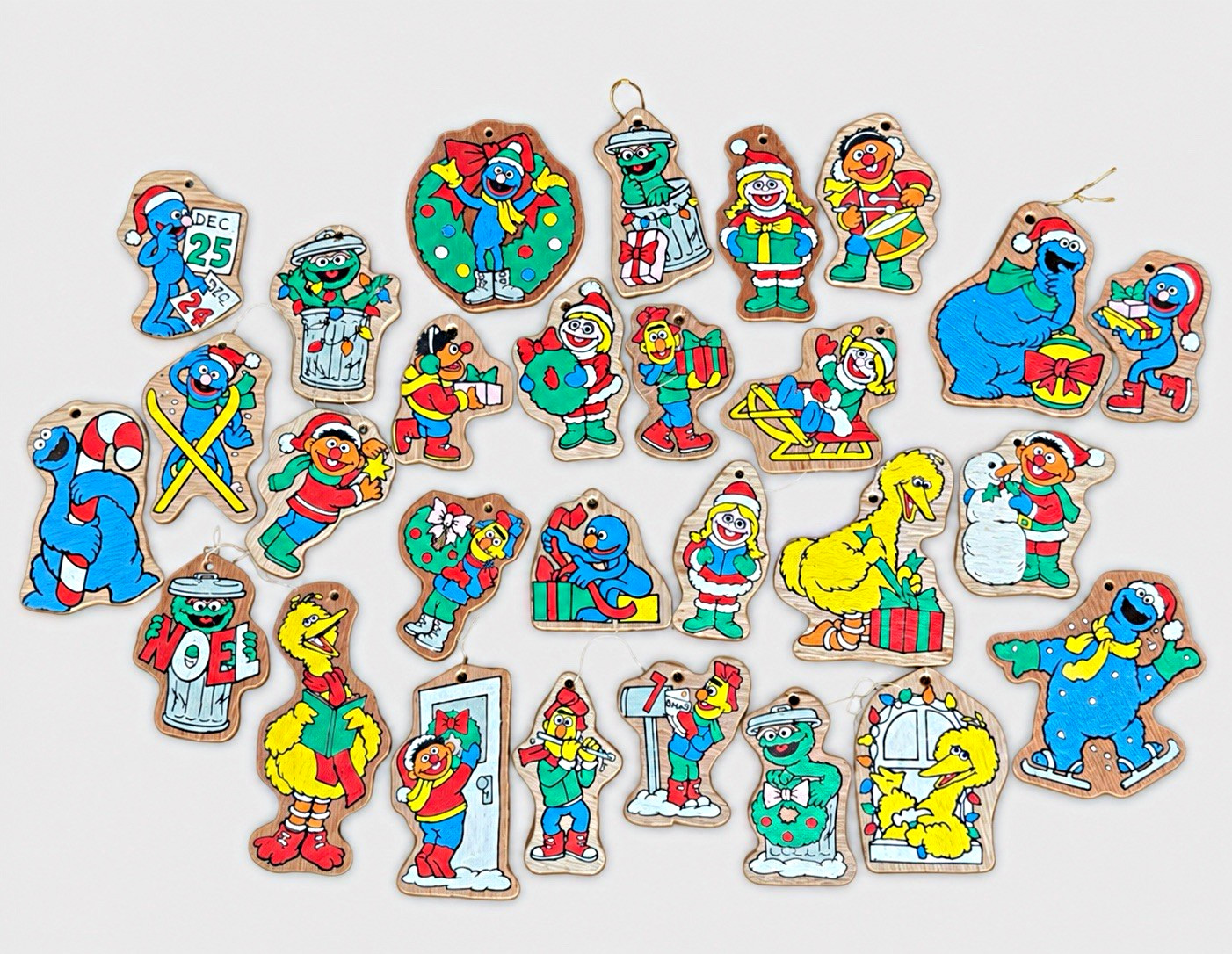 Sesame Street Wood Christmas Ornament Set 23pc Multicolor Cookie Monster +