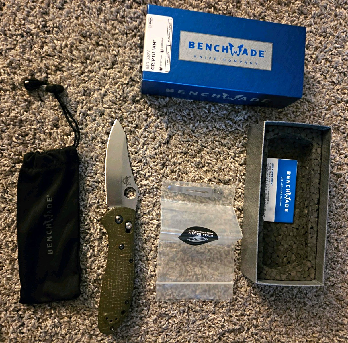Benchmade 550-S30V Griptilian Green Custom Scales Plain Sheepsfoot Manual w/ Box