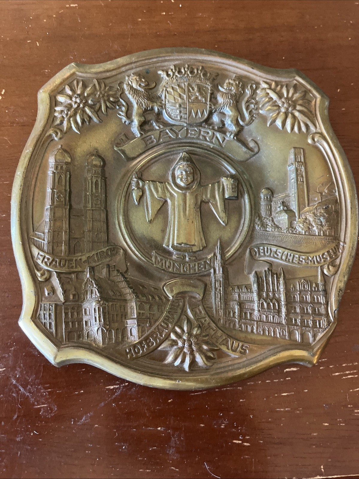 Antique Munich Child Souvenir Wall Plate – GES. GESCH. 1101 Cast Metal Vintage