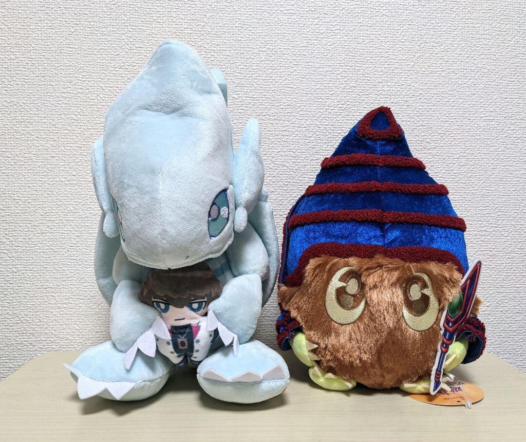 Yu-Gi-Oh Magikuriboh Blue Eyes White Dragon Plush Doll Hold Seto Kaiba 2 New