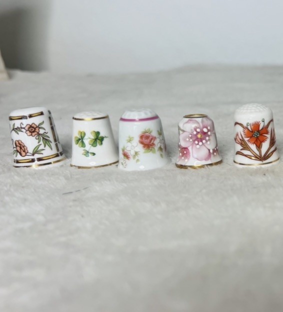 Vintage Souvenir PorcelainThimble Collection - Lot of 53