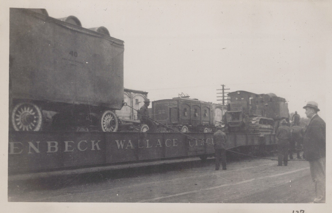 Hagenbeck-Wallace Circus Guelph ON Wagon Unloading 1938 - Original Photo