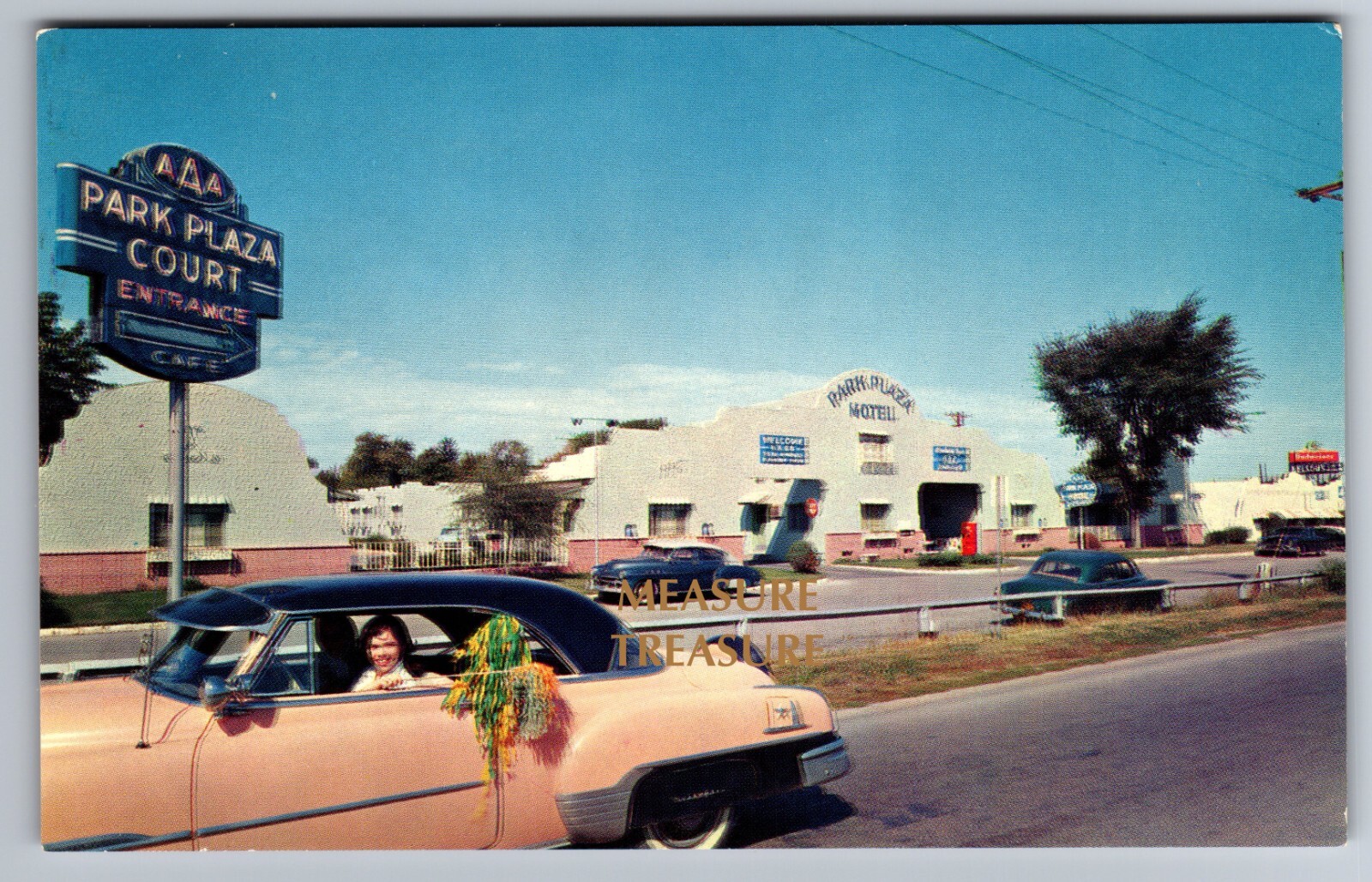 C.1950 ST. LOUIS, MO PARK PLAZA MOTEL COURT CAR US 66 61 67 STRYKER Postcard P57