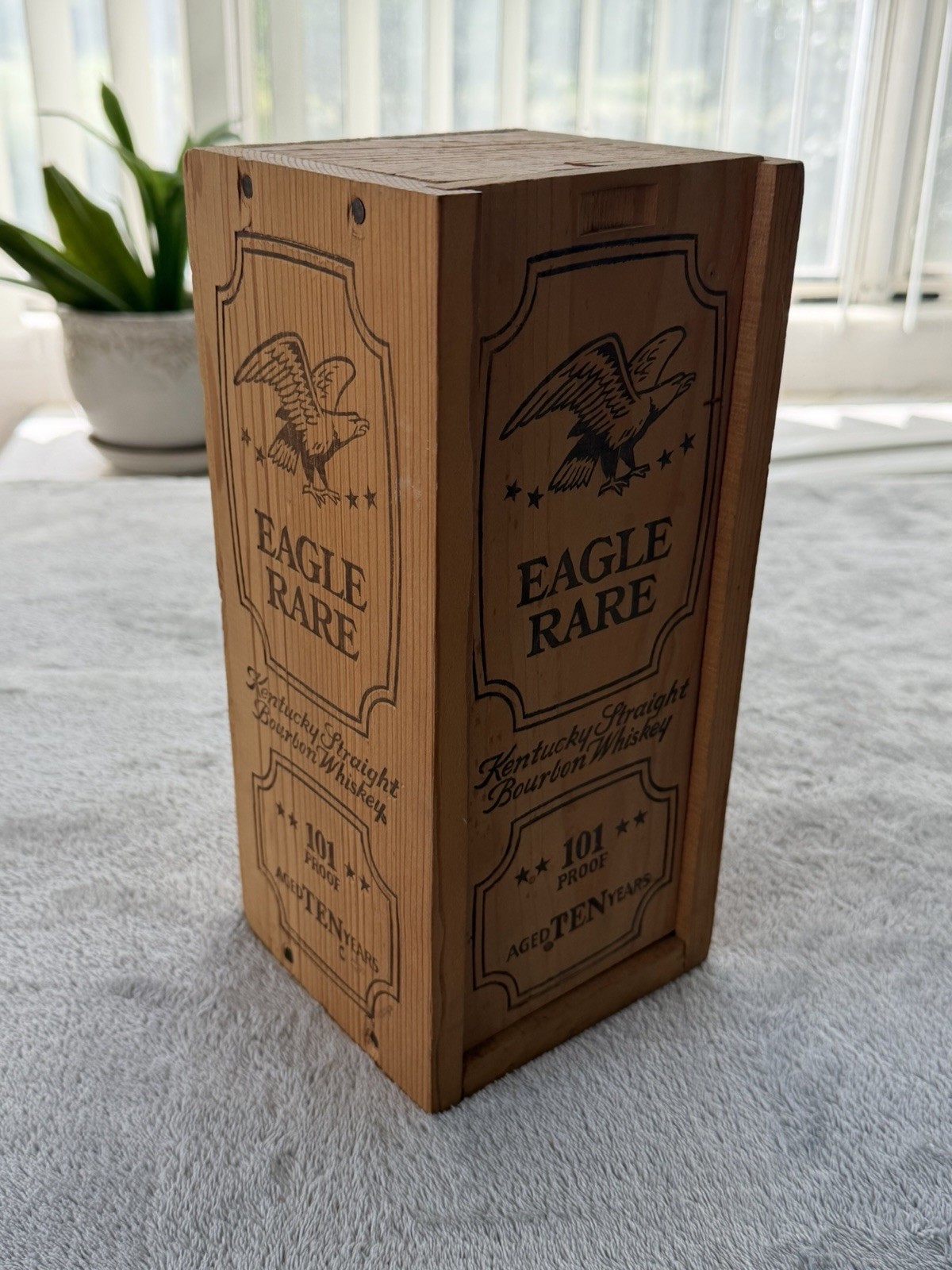 Vintage Eagle Rare 101 Proof Bourbon Wood Box Only Empty Slide Lid 10 Year Crate