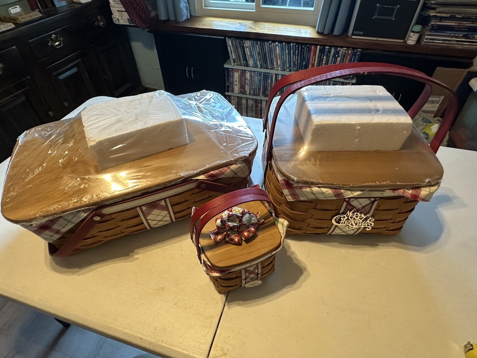 Longaberger 2013 Christmas Collection Plaid Tidings Basket With Lids, 3 Baskets