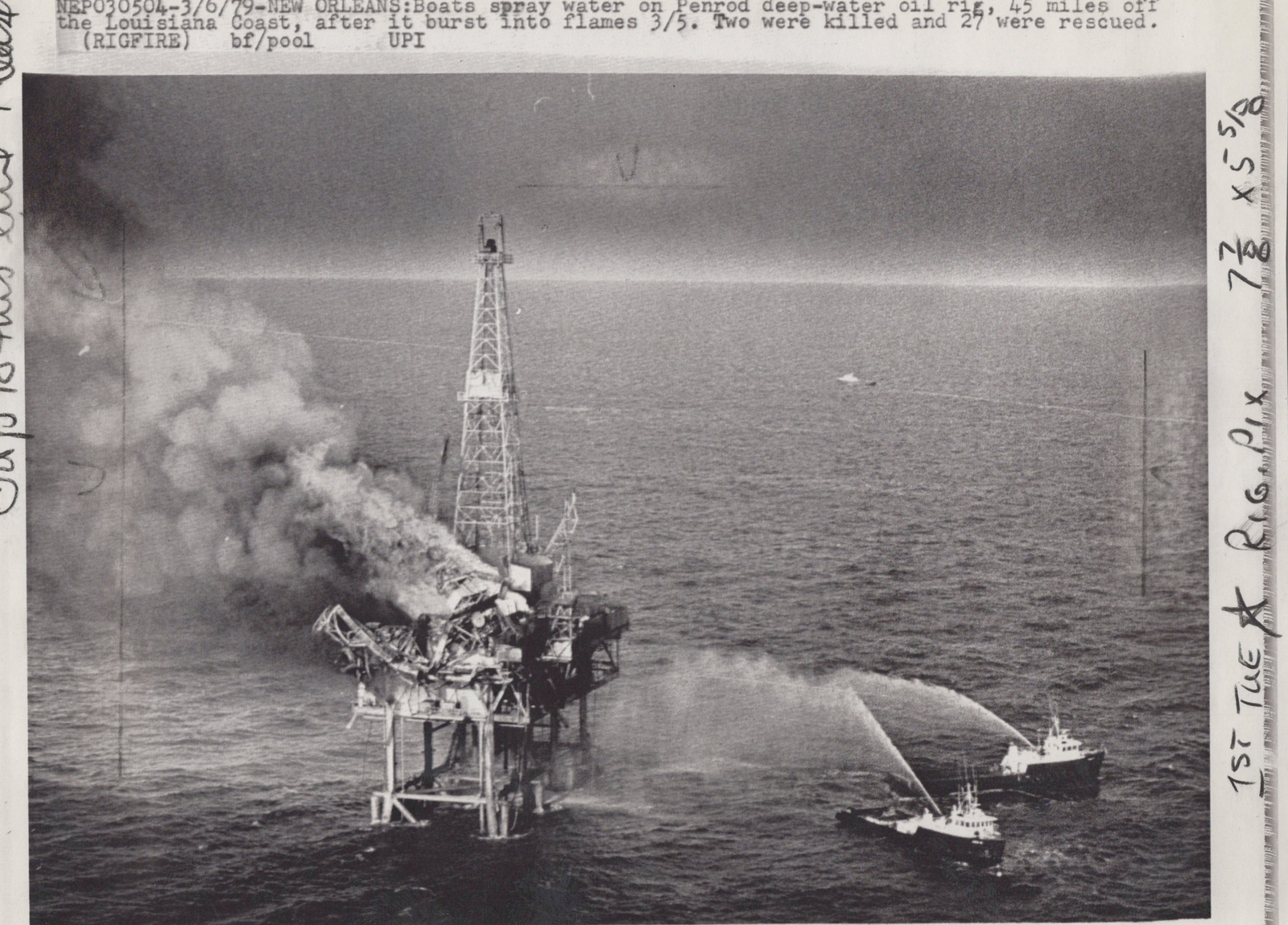 1969 Penrod Oil Rig Explosion Gulf Mexico Rare Vintage Original Press Photo