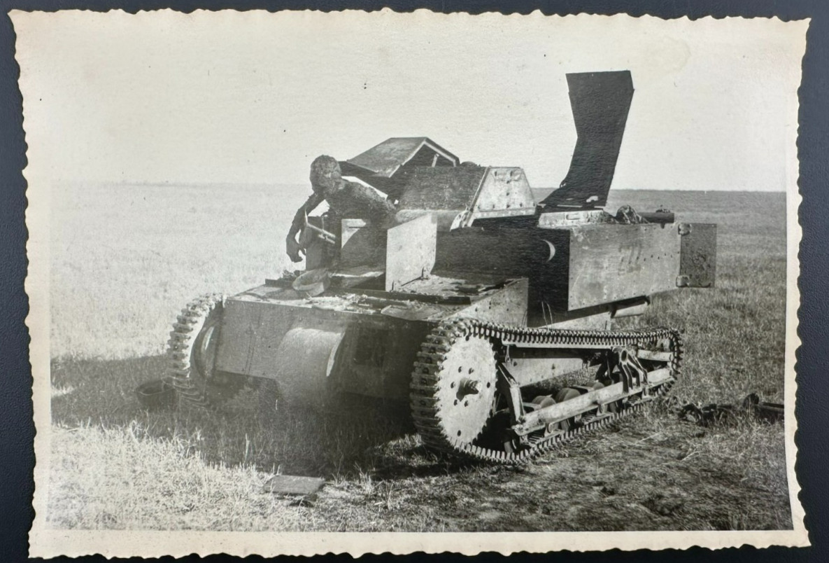 1939\'s - 1945\'s WWII Soviet T-27 tankette