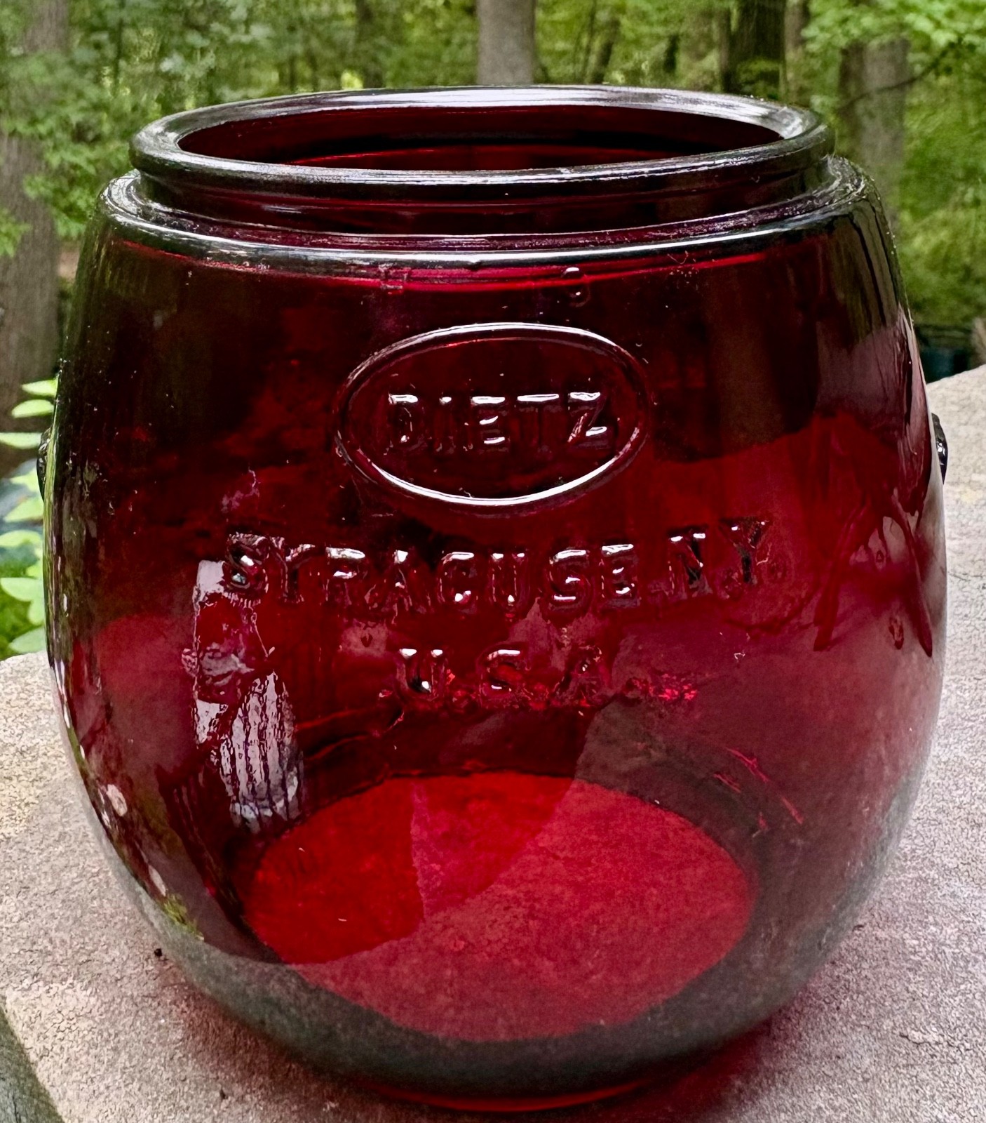 Vintage Dietz Little Wizard Red Glass Lantern Globe Loc-Nob Syracuse, NY USA Vintage Dietz Little Wizard Red Glass Lantern Globe Loc-Nob Syracuse, NY USA