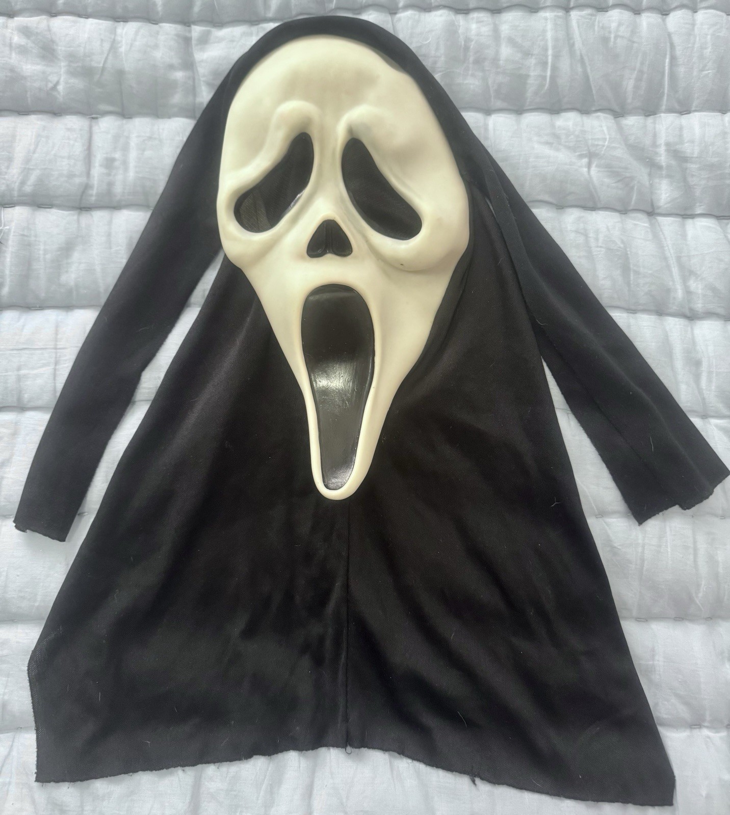 Vintage Scream EASTER Unlimited Ghost Face Mask MK squinty style