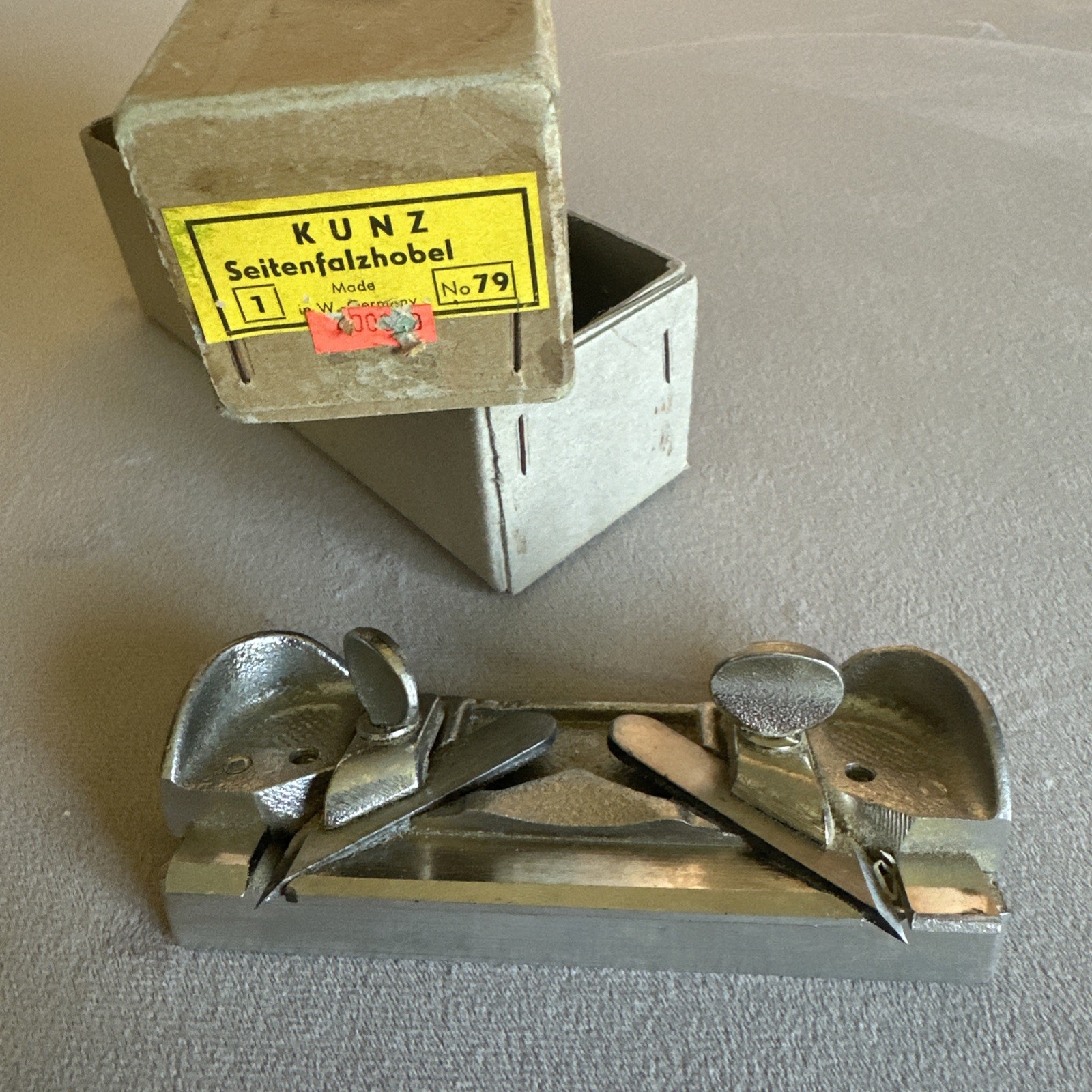 KUNZ No 79 MADE IN GERMANY Vintage Right And Left Side Rabbit Plane With Box