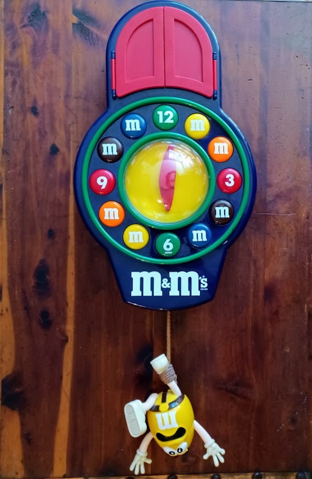 Vintage M&M\'s Animated Pendulum Cuckoo Wall Clock 2001 Mars Talking WORKS Great