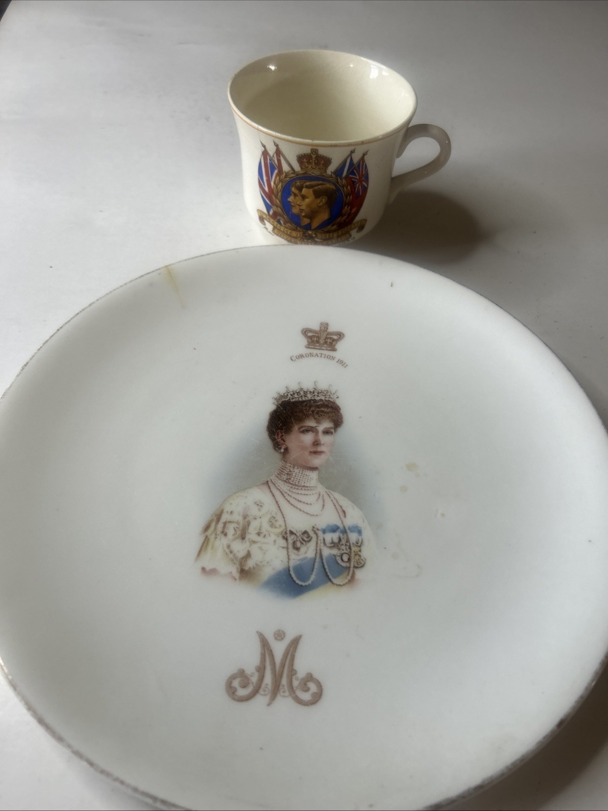 Vintage British Royal Memorabilia Lot 1911 1939 AS IS Cracked