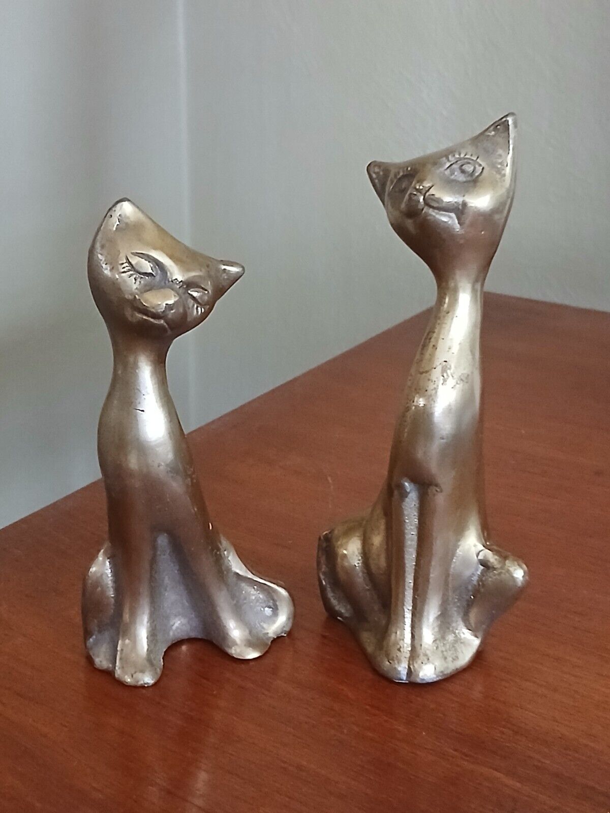 Vintage Pair Of Brass Kitty Cats Mid Century Modern Figurines Decor