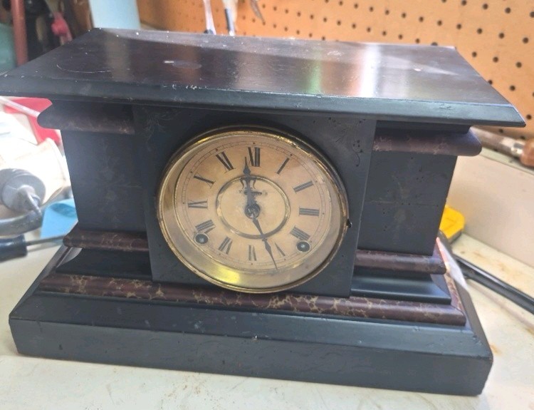 Collectible  E. Ingraham Co. Black Adrian Mantle Clock W/key - does not work