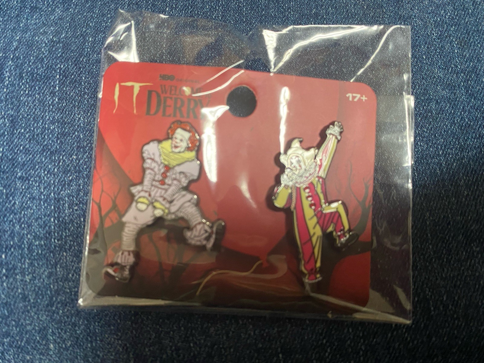 IT Welcome To Derry Enamel Pin Set of 2 Pennywise & Periwinkle Dancing Metal New