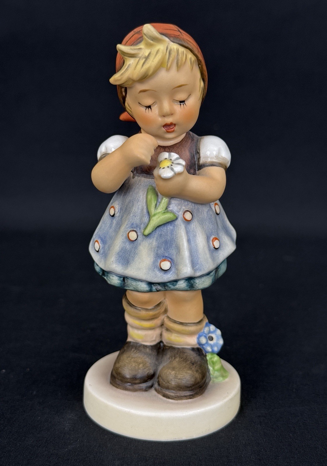 Goebel Hummel Daisies Don’t Tell 380 No Crazing Mint 