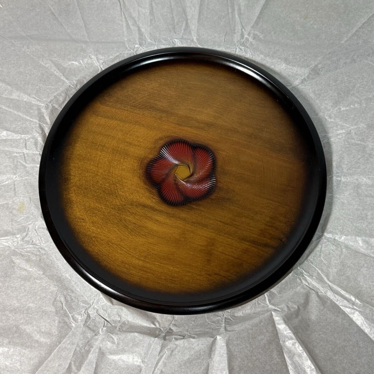 Round tray Natural wooden tray High-quality lacquerware tray Made in Japan