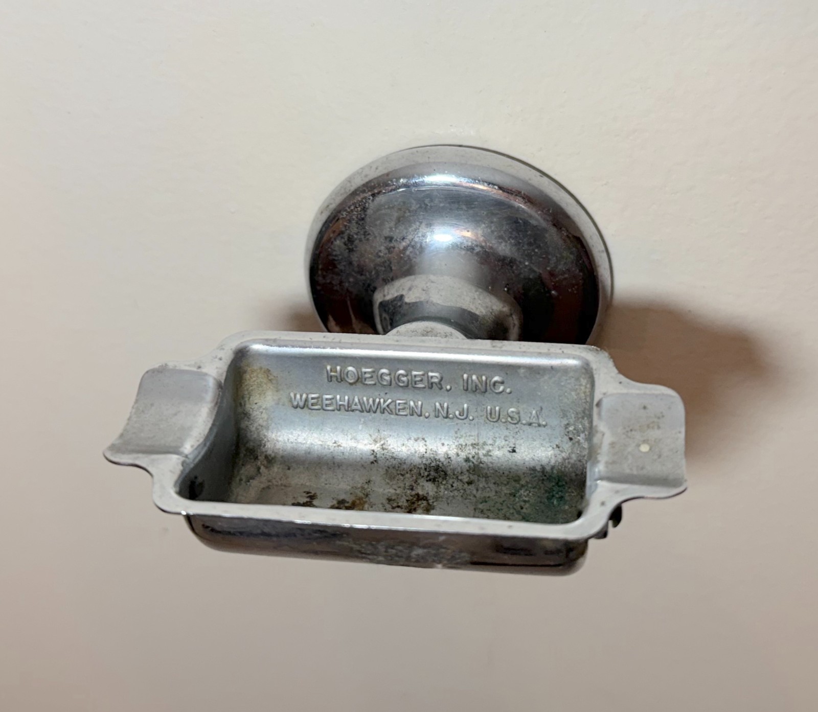 Rare vintage Industrial Hoegger Inc. wall-mounted chrome ashtray Weehawken NJ Rare vintage Industrial Hoegger Inc. wall-mounted chrome ashtray Weehawken NJ
