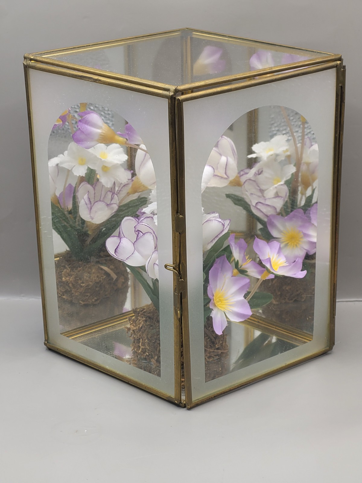 Vintage Brass Glass Display Case Shadow Box Curio Cabinet Faux Flowers 7x6.5x5