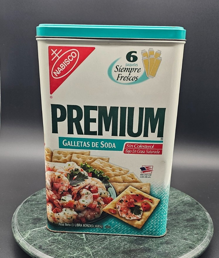 Nabisco Premium Soda Cracker tin  2004 One Side English Other Side Spanish USA