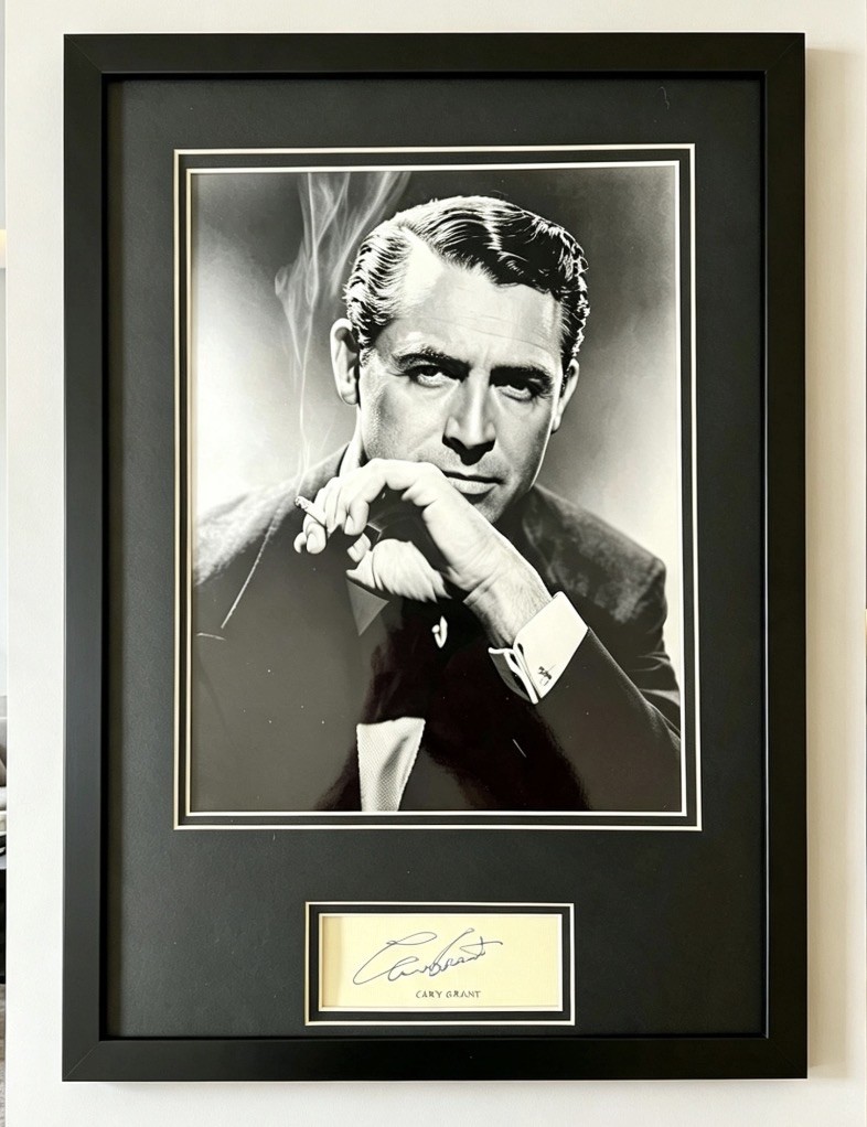 Cary Grant - 16 x 12 display Framed Photo with pre printed signature. Cary Grant - 16 x 12 display Framed Photo with pre printed signature.