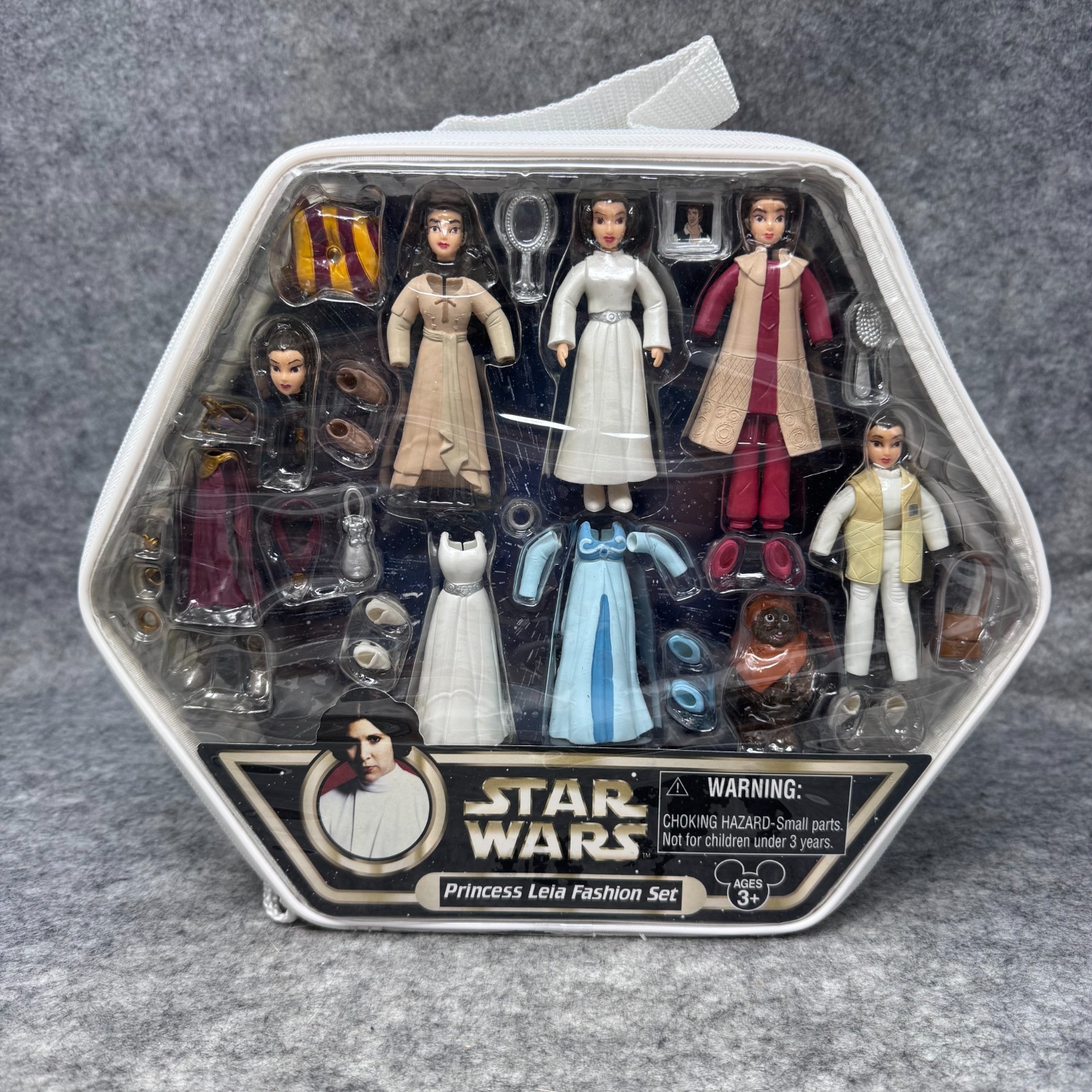 Disney Parks Star Wars Princess Leia Fashion Set doll New in Box 2007